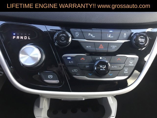 Certified 2024 Chrysler Pacifica Touring-L FWD image 27