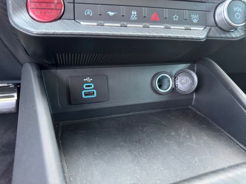 Used 2025 Ford Mustang GT Premium RWD image 25