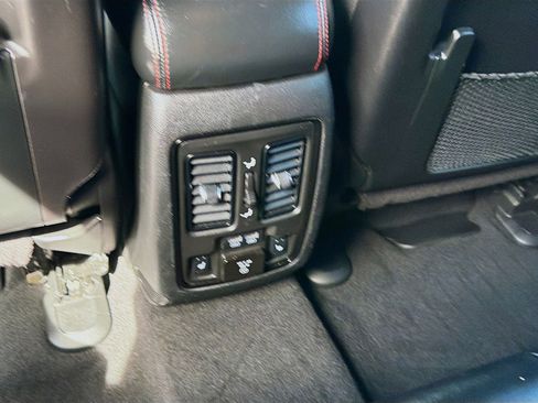 Used 2023 Dodge Durango R/T image 23