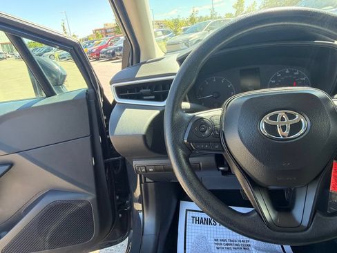 Used 2025 Toyota Corolla LE FWD image 26