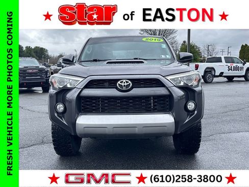 Used 2019 Toyota 4Runner TRD Off-Road AWD/4WD image 4