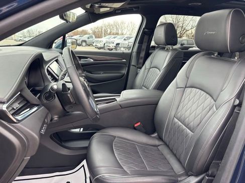 Certified 2023 Buick Enclave Avenir w/ Avenir Technology Package image 17