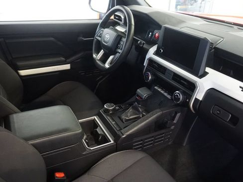Certified 2024 Toyota Tacoma TRD Off-Road AWD/4WD image 24