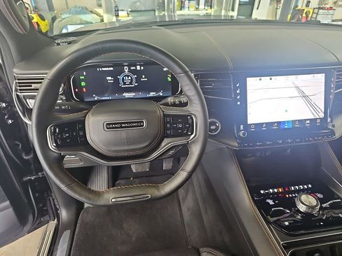 Used 2024 Jeep Grand Wagoneer Series III w/ Quick Order Packagew 28T AWD/4WD image 16