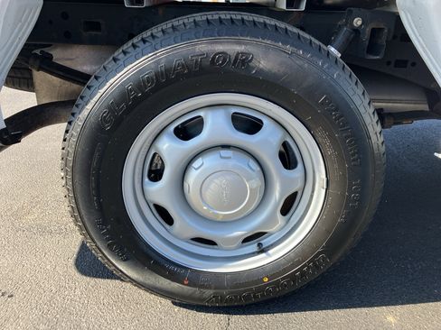 Used 2019 Ford F150 XL w/ Equipment Group 101A Mid RWD image 11