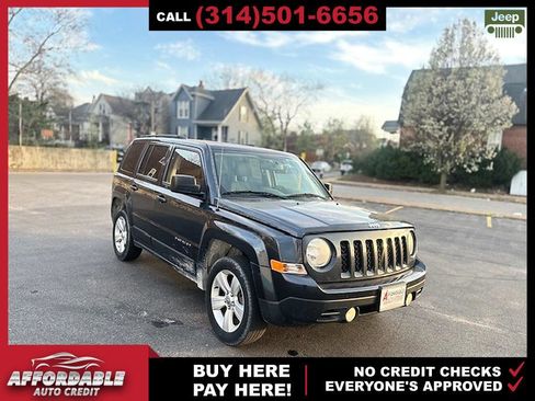 Used 2014 Jeep Patriot Latitude AWD/4WD image 7
