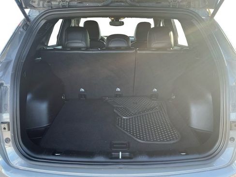 Used 2023 Jeep Compass Trailhawk image 20