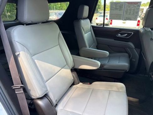 Used 2022 Chevrolet Tahoe LT w/ Luxury Package AWD/4WD image 32