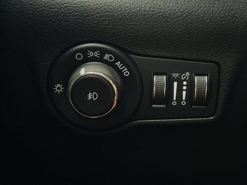 Used 2024 Jeep Compass Latitude AWD/4WD image 50
