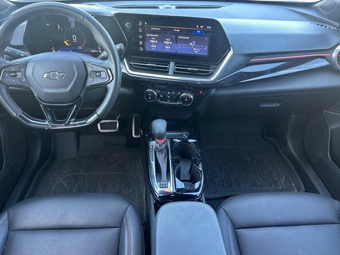 Used 2024 Chevrolet Trax RS w/ Sunroof Package FWD image 15