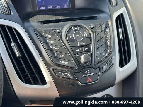 Used 2014 Ford Focus SE w/ SE Sport Package FWD image 25