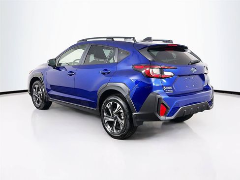 Used 2025 Subaru Crosstrek 2.5i Premium AWD/4WD image 9