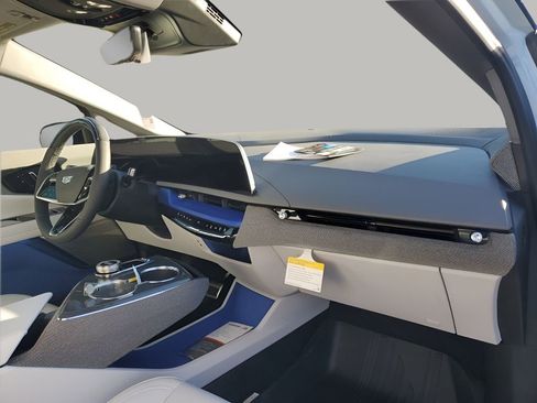 New 2026 Cadillac Optiq Sport 1 image 14