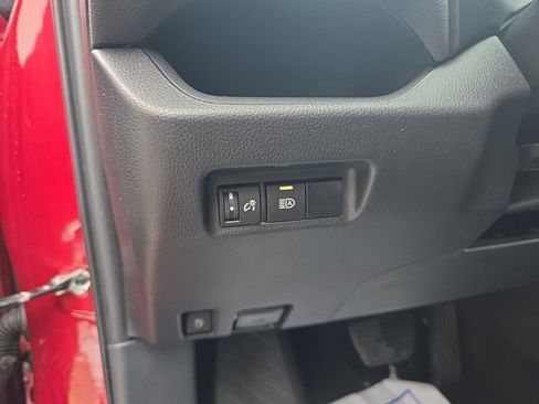 Used 2025 Toyota RAV4 LE image 17