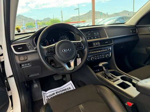 Used 2018 Kia Optima S FWD image 13