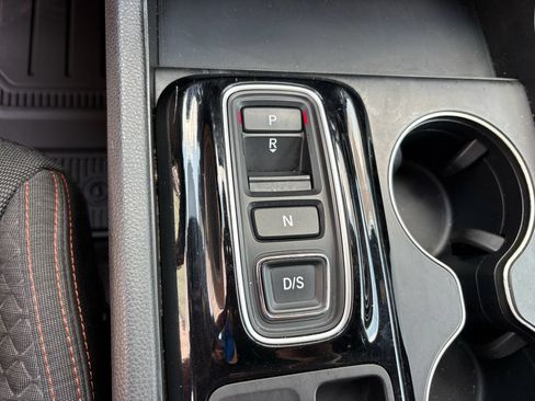 Certified 2024 Honda Pilot Sport image 21