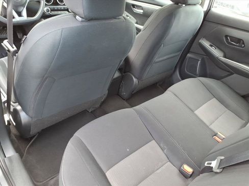 Used 2024 Nissan Sentra SV FWD image 14