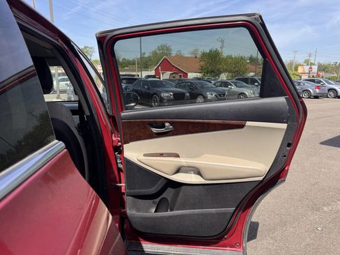 Used 2016 Kia Sorento FWD image 16