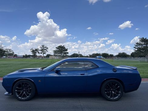 Used 2021 Dodge Challenger R/T Scat Pack w/ Driver Convenience Group RWD image 17