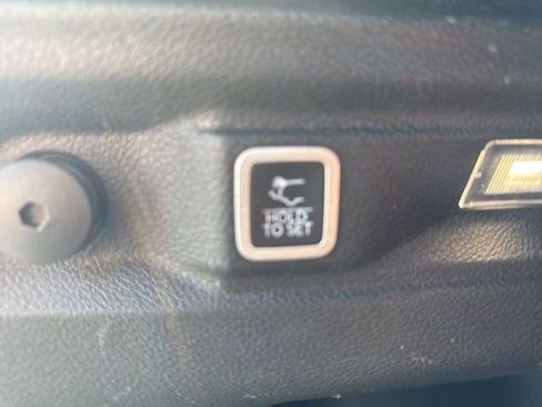 Used 2021 Jeep Grand Cherokee L Laredo AWD/4WD image 10