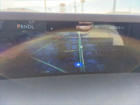 Used 2025 Lincoln Nautilus Premier w/ Equipment Group 102A image 16