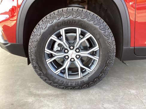 New 2025 GMC Acadia AT4 AWD/4WD image 19