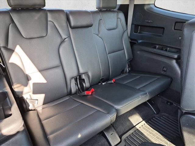 Used 2024 Kia Telluride EX w/ EX Captain's Chair Package FWD image 21