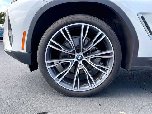 Used 2024 BMW X4 xDrive30i w/ Premium Package image 12