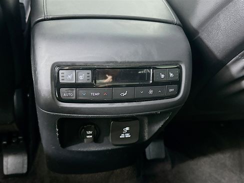 Used 2025 Hyundai Palisade Limited image 29