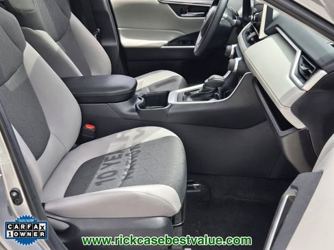 Used 2023 Toyota RAV4 XLE w/ Convenience Package image 20
