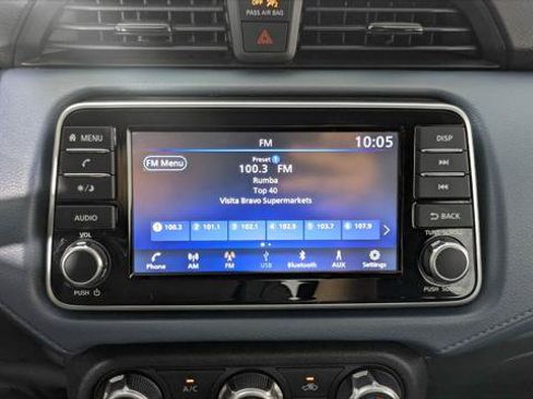 Used 2025 Nissan Versa SV w/ Trunk Package FWD image 30