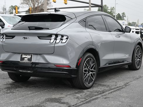 Used 2024 Ford Mustang Mach-E Premium image 11