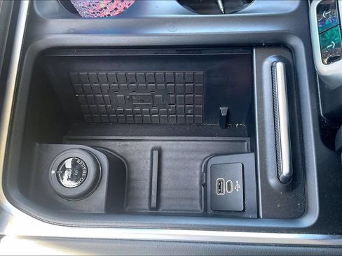 Used 2025 Ford Expedition Active AWD/4WD image 33