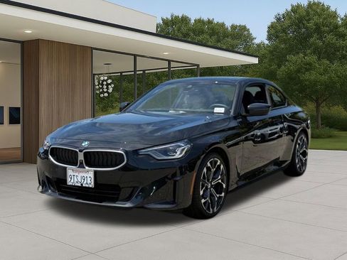 Used 2025 BMW 230i Coupe w/ Premium Package RWD image 2