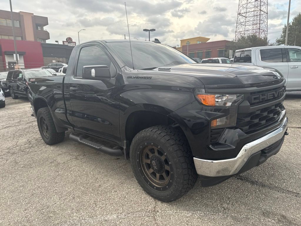Used 2025 Chevrolet Silverado 1500 W/T w/ WT Safety Package AWD/4WD image 4