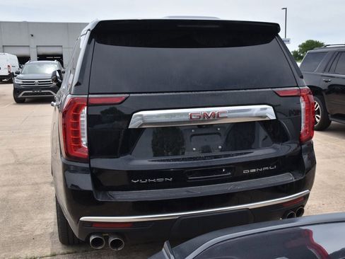 Used 2023 GMC Yukon Denali w/ Advanced Technology Package AWD/4WD image 8