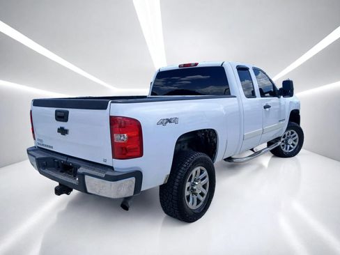 Used 2008 Chevrolet Silverado 2500 LT w/ 1LT Convenience Package AWD/4WD image 5