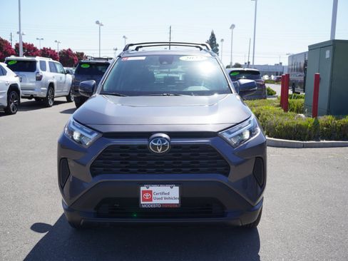 Used 2024 Toyota RAV4 XLE w/ Convenience Package AWD/4WD image 4