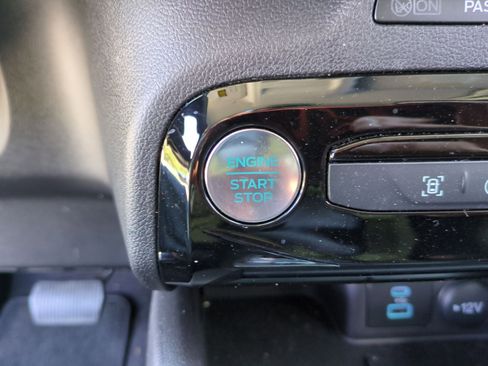 Used 2023 Ford Escape Active w/ Tech Pack #1 AWD/4WD image 17