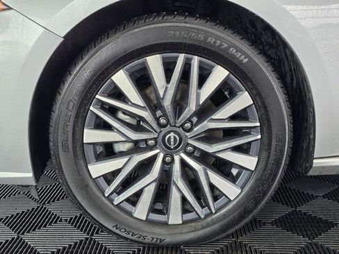 Used 2023 Nissan Altima 2.5 SV image 12