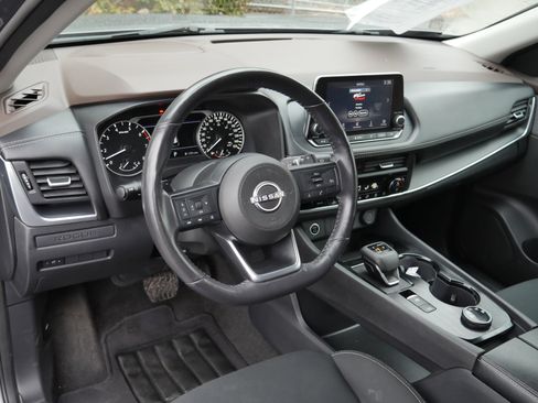 Certified 2023 Nissan Rogue S image 4