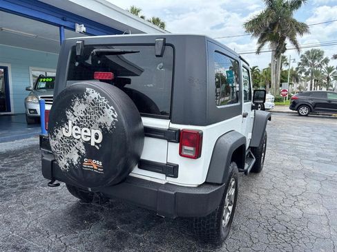 Used 2011 Jeep Wrangler Rubicon w/ Dual Top Group AWD/4WD image 5