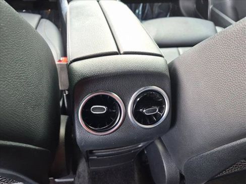 Certified 2021 Mercedes-Benz GLB 250 image 16