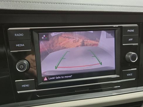 Used 2021 Volkswagen Jetta S image 10