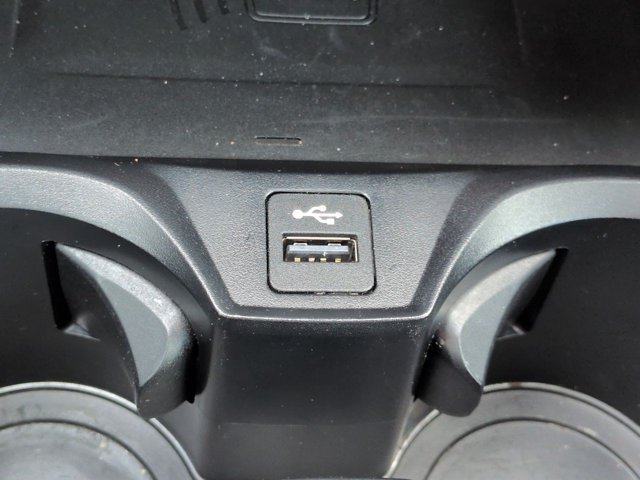 Used 2024 BMW 330i xDrive Sedan AWD/4WD image 25