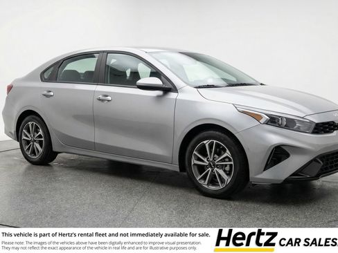 Used 2024 Kia Forte LXS image 1