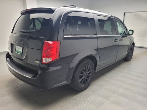 Used 2019 Dodge Grand Caravan SXT FWD image 9