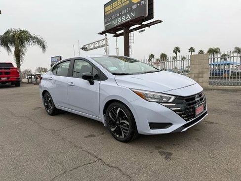 New 2025 Nissan Versa SR w/ Trunk Package image 1