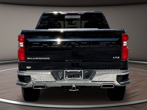 Used 2022 Chevrolet Silverado 1500 LTZ AWD/4WD image 6