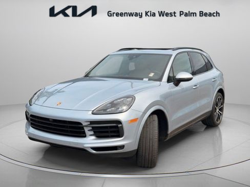 Used 2021 Porsche Cayenne S AWD/4WD image 3